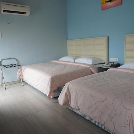 Hotel Zamburger Bukit Indah Johor Bahru Dış mekan fotoğraf