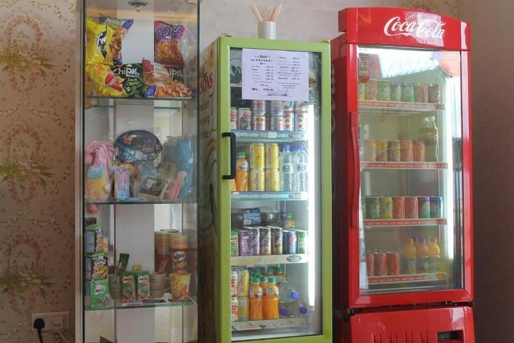 Hotel Zamburger Bukit Indah Johor Bahru Dış mekan fotoğraf