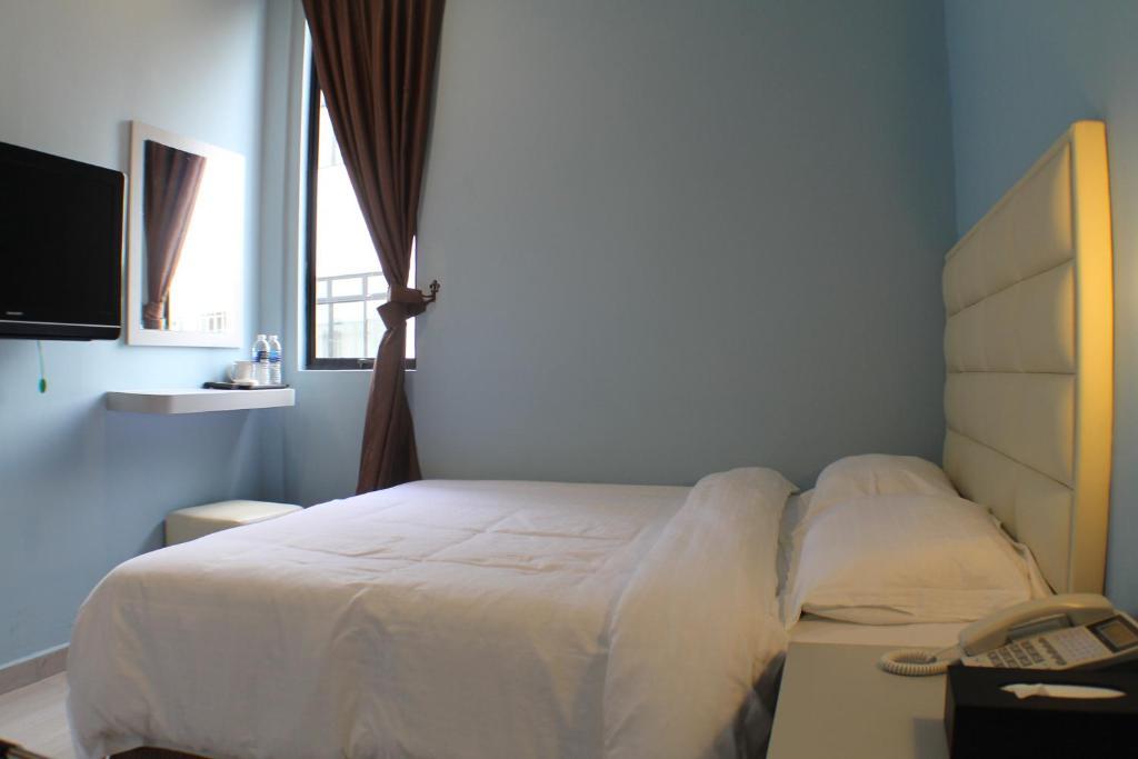 Hotel Zamburger Bukit Indah Johor Bahru Dış mekan fotoğraf
