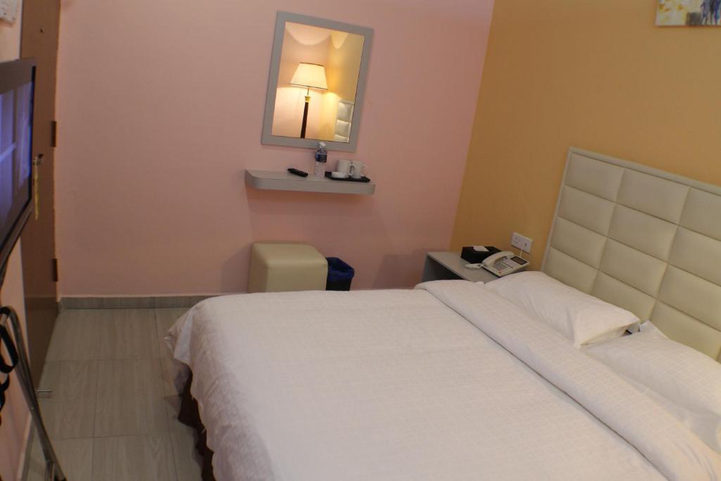 Hotel Zamburger Bukit Indah Johor Bahru Dış mekan fotoğraf