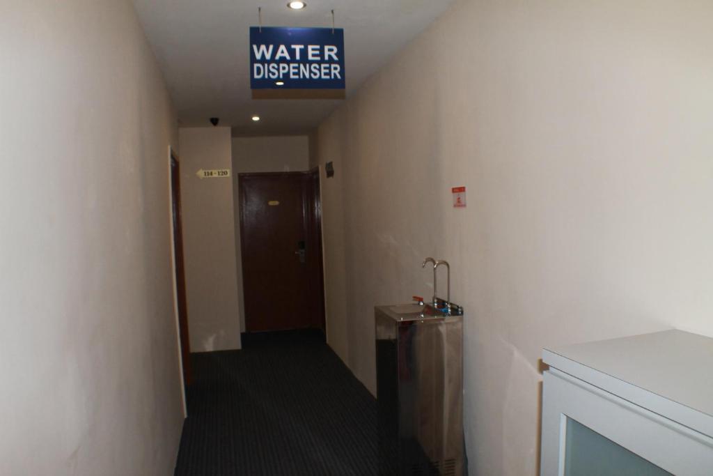Hotel Zamburger Bukit Indah Johor Bahru Dış mekan fotoğraf